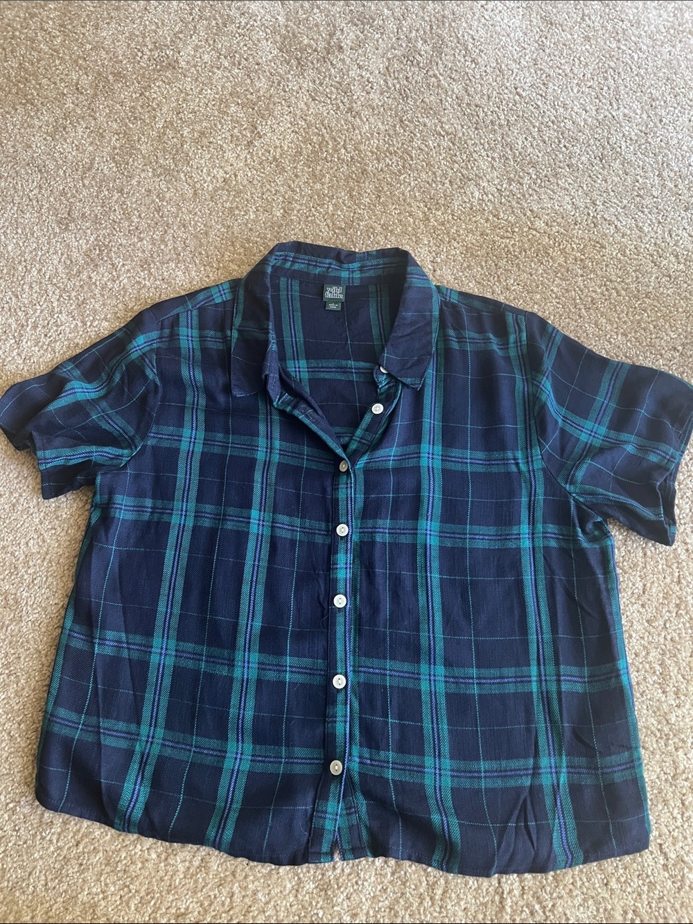 Cropped short sleeve top